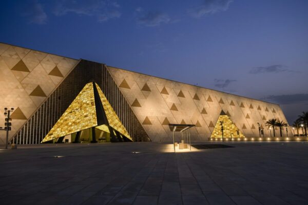 Cairo Tour – New Museum By Mini van